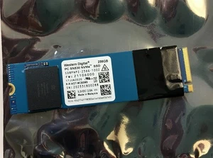 WD Western Digital 256GB PC SN530 NVMe SSD SDBPNPZ-256G-1002 - Afbeelding 1 van 1