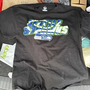 Seattle Seahawks Majestic T Shirt NFL Black Size Large - Picture 1 of 3