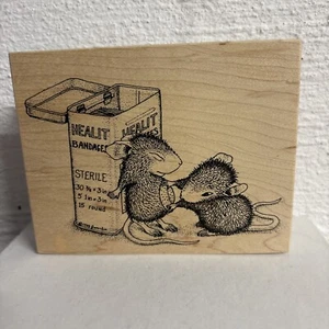 Stampa Rosa House Mouse Rubber Stamp 1997 HEALIT BANDAGED  - Picture 1 of 8