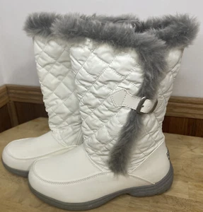 London Fog Snow Boots White Gray Fury Trim Womens US 8 Quilted Buckle Lennox - Picture 1 of 10