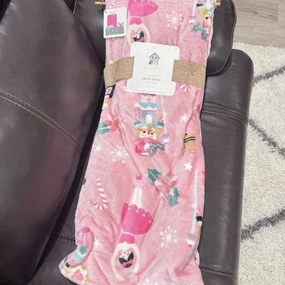 NWT  Coveted Pink Nutcracker  Ballerina Ballet Plush Throw Blanket  60x70 - Image 1 of 4