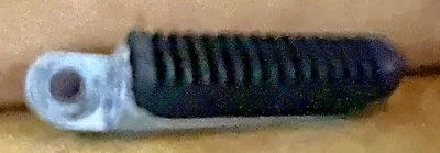 1988 - 1996 铃木 KATANA GSX600F 原始设备制造商前右脚脚 PEG — 第 1/4 张图片