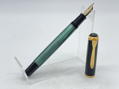 Caneta-tinteiro PELIKA Alemanha M400 extra fina ouro 14K nova na caixa verde estriada - Imagem 1 de 4