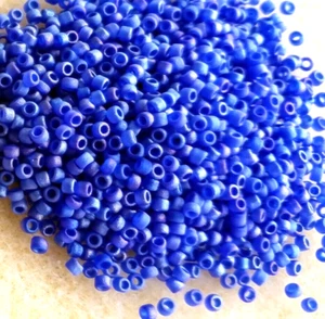 Matsuno 15/0 Beads - Colour 14-FAB - Frosted Royal Sapphire Rainbow - Picture 1 of 5