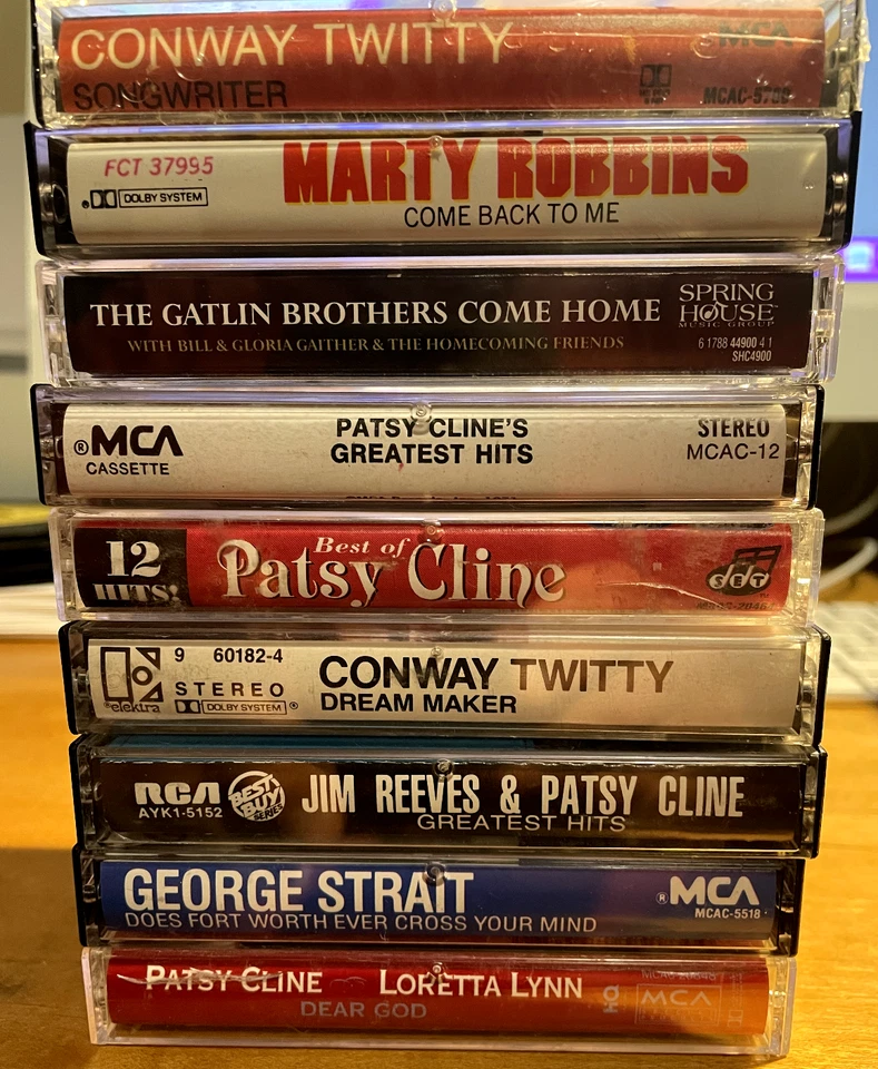 9 - COUNTRY CASSETTE LOT - TWITTY/ STRAIT/ ROBBINS/CLINE/GATLIN/REEVES - Image 1 of 3