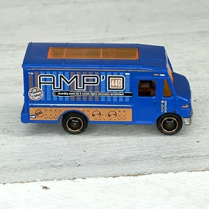 Matchbox Express Delivery Van Truck Blue 1/64 - Picture 1 of 6