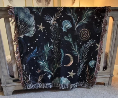 MYSTICAL SEA LIFE | WOVEN THROW BLANKET - Image 1 of 4