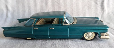RARE VTG MINT 1960s CADILLAC 4DR TEAL BLUE JAPAN FRICTION BANDAI TIN METAL LITHO - Image 1 of 4