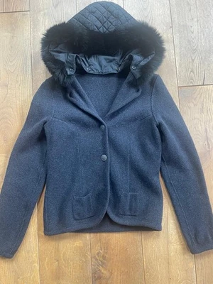 PRADA JACKE STRICKJACKE STEPP GR. I44 D38 GRAU WOLLE FUCHS KAPUZE - Bild 1 von 4