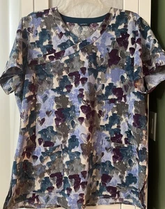 Carhartt Force Women’s Size XL Purple Geometric Hearts V-Neck Scrub Top Pockets - Picture 1 of 4