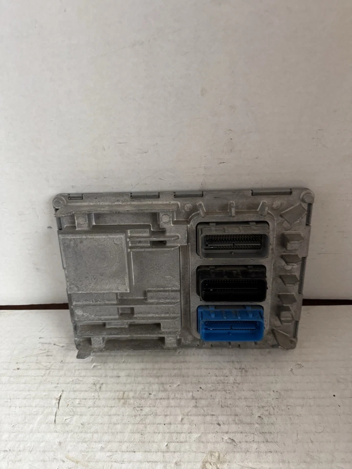 Chevrolet Colorado 2017 2020 módulo informático de control del motor ECM ECU OEM 12709247 Foto 1 de 1