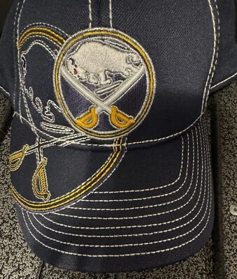 Sombrero Buffalo Sables Reebok Azul Talla L/XL NHL Foto 1 de 4