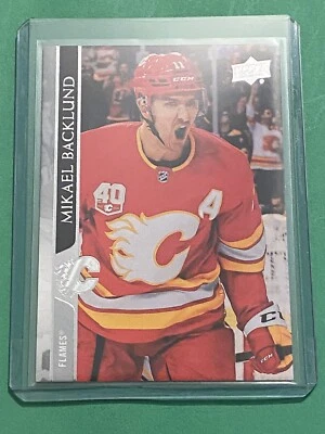 2020-21 Upper Deck - #26 Mikael Backlund Calgary Flames - Image 1 of 2