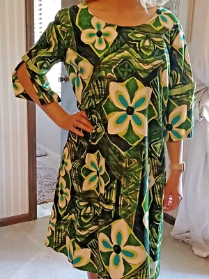 VESTIDO MALIHIMI Diseñador Hawaii MCM 1950 PAGODA CAFTÁN Verde Abstracto Flores Foto 1 de 4