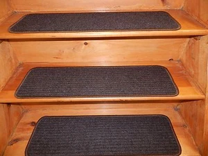 13  Step  9'' x 30'' + 1 Landing 22.1/2'' x 28''   In/Outdoor  Non-Slip Vinyl. - Picture 1 of 5