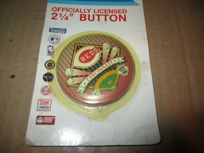 MOC Dead Stock Vintage 90's CINCINNATI REDS Logo 2 1/4" Round Pin By Wincraft - Image 1 of 2