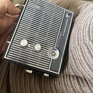 Vintage Motorola X48e Transistor Radio Works - Picture 1 of 2