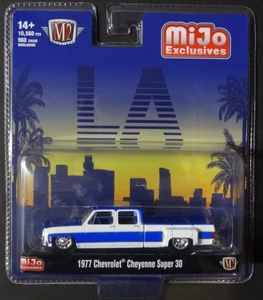 M2 MACHINES - BLUE - 1977 CHEVY CHEYENNE SUPER 30 DUALLY  - MIJO USA EXCLUSIVE - Picture 1 of 2