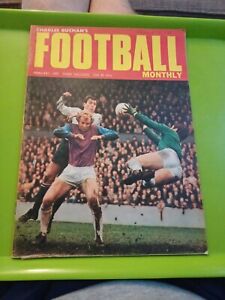 Charles Buchans Football Monthly Football MAGAZINE.  February 1970