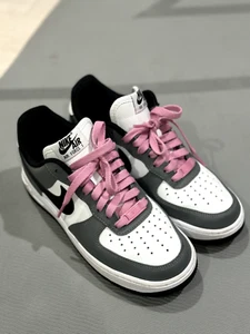 Nike Air Force1 Tailer Made US6 Pink Grau - Bild 1 von 15