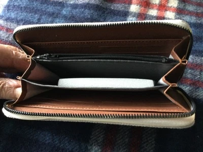 marc jacobs purse hessian20cmx11cm. Natural cream colour.new.unused.With origina - Image 1 of 3