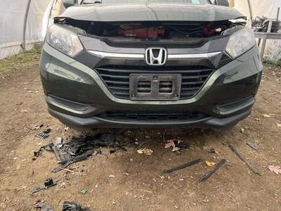 Used Front Bumper Assembly Front fits: 2016 Honda Hr-v w/o fog lamps Front Grade - Image 1 of 4