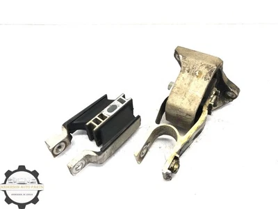 2019-2021 VOLVO S60 T5 2.0L I4 ENGINE MOTOR TORQUE STRUT ARM MOUNT BRACKET OEM - Image 1 of 4