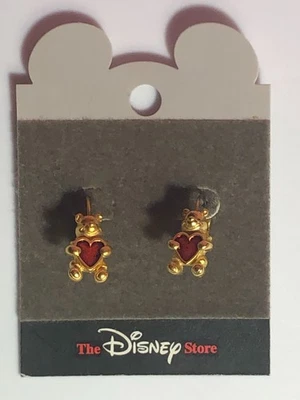 PENDIENTES PERFORADOS VINTAGE DE ORO DISNEY WINNIE THE POOH OSO ESMALTE ROJO CORAZONES DE AMOR Foto 1 de 3