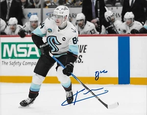 Signed Kaapo Kakko Seattle Kraken Autographed 8x10 Photo #1 Original - Picture 1 of 2