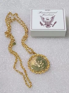 Vintage Gold Tone Coin Pendant Liberty BiCentennial 1776-1976 with Avon Chain - Picture 1 of 8