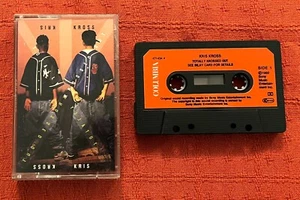 KRIS KROSS - UK CASSETTE TAPE WITH PAPER LABELS - TOTALLY KROSSED OUT - Imagen 1 de 6