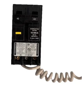 Interruttore Square D Homeline HOM240GFI 2 poli 40 Amp 120/240V spina HOM GFCI GFI - Foto 1 di 1