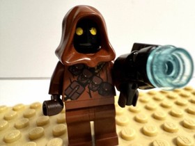 LEGO Star Wars Jawa Straps Minifigure w/ Blaster &ndash; Fits 75059 75097 75136