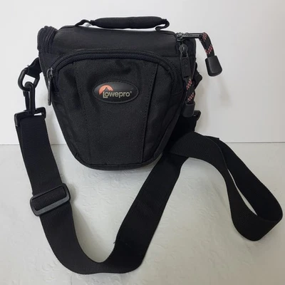 Mini bolsa para cámara Lowepro TLZ negra correa de hombro ajustable mango de carga superior Foto 1 de 4