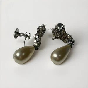 Coro Signed Vintage Sterling Silver& Faux Pearl Screw Back Earrings V ^ - Picture 1 of 7