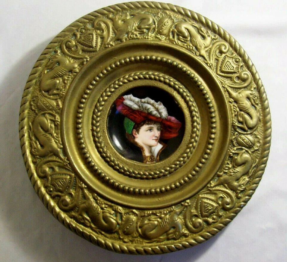 Coupelle XIXè MINIATURE porcelaine peinte FEMME cuivre salamandre FRANCOIS 1er - Photo 1/1