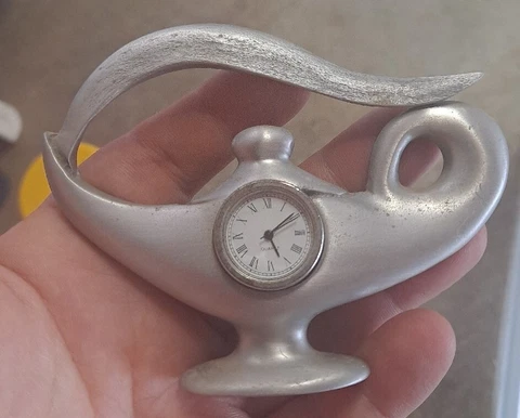 Gail Ahlers Art Smart Aladdin's Lamp Clock Desk Mantel Brushed Pewter Pre-owned Cover
