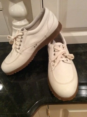 Zapatillas Hogan blancas/marfil, talla 8. Lona y cuero. ¡Bonito!  $209. Foto 1 de 4