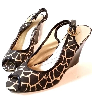 Tacones de plataforma Tahari para mujer marrón beige lona punta abierta talla 8 usados en excelente estado Foto 1 de 4