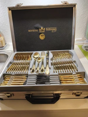 SBS Modell 25 Wien - 70 Teiliges Besteckset 23/24 Karat Hartvergoldet - Bild 1 von 4