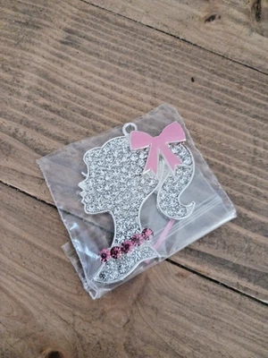 Colgante de diamantes de imitación Barbie, 2019. ¡Nuevo! Foto 1 de 4