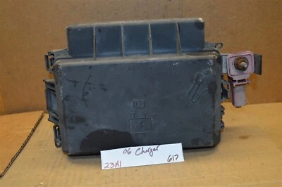Chrysler 300 Dodge Charger 2006 caja de relé de fusibles módulo 04692031AI 617-23A1 Foto 1 de 4