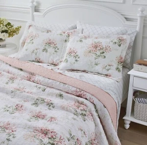 BNW Laura Ashley Honeysuckle Blush Cotton King Quilt Set 2 Pillow Shams USA Size - Picture 1 of 20