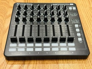 Novation Launch Control XL MK2 - No reserve! - Picture 1 of 2