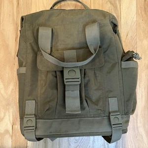 Tommy Bahama wandelbarer Laptop Reiserucksack/Handtasche Armeegrün mehrere Taschen - Bild 1 von 11