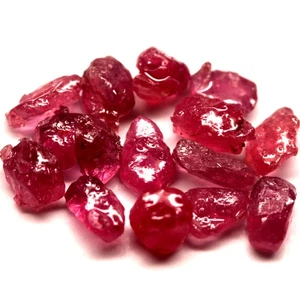 32.19Ct. Natural Gemstone Ruby Rough Pinkish Red Color Mine Mozambique Sparkling - Picture 1 of 7