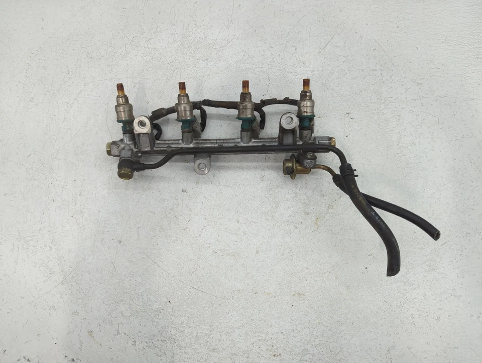1996 Suzuki Esteem Engine Ignition Distributor Oem F9HX1 - Image 1 of 4