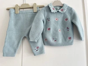 Baby Girls 3-6 Months Trouser Set Knitted Flowers Floral Tu GC - Picture 1 of 9