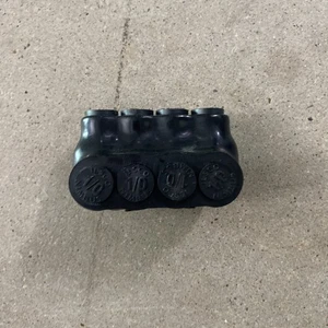 ILSCO CORP 4 Port Insulated Connector 600v 90⁰C Wire Range 1/10-14 - Picture 1 of 4