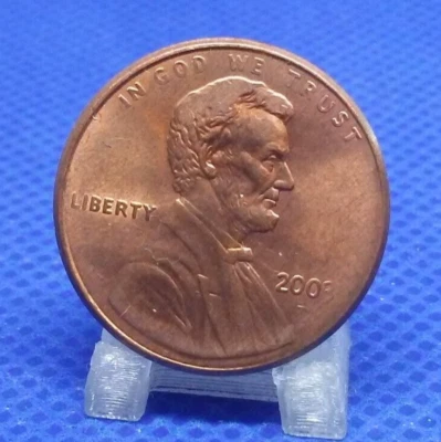 2003 D Lincoln memorial penny grease strike error - Image 1 of 2